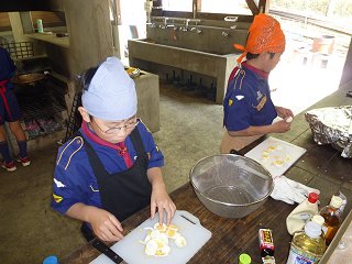 包丁さばきも鮮やかに
