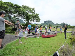 カヌー乗り方の説明