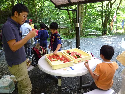 スイカの差し入れ