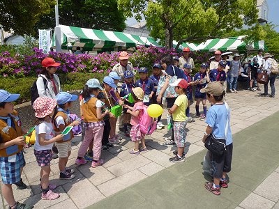 緑の羽根の募金