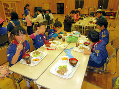 夕ご飯は美味しいな 写真