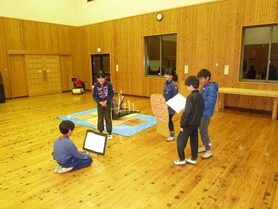 カブ隊スタンツ 写真