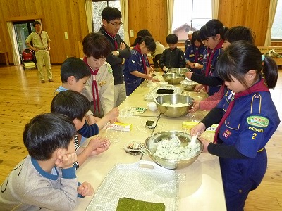 おにぎり作り 写真